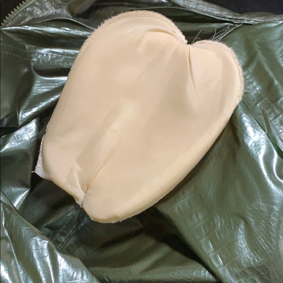 Vintage 80’s Unisex Vinyl Bomber Jacket Whippette. Good vintage wear or costume. - Picture 7 of 7